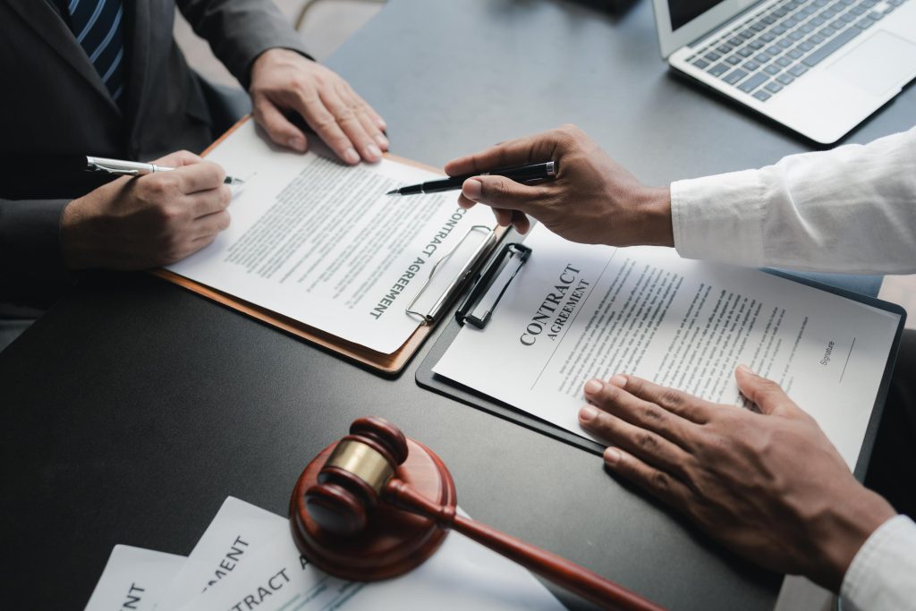 Lawyers give advice to clients and draft contracts. Lawyers seek